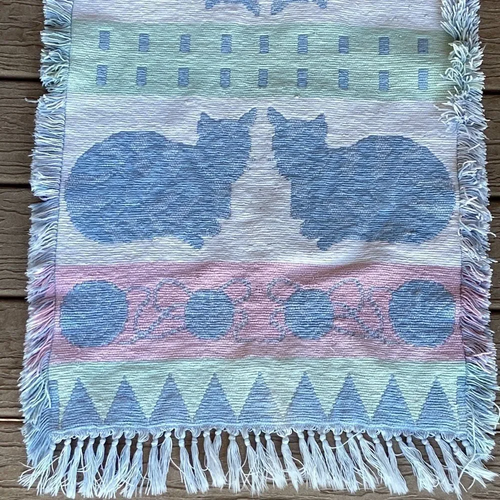 Vintage Baht Mat